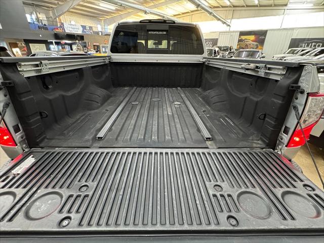 2017 Nissan Titan XD SL Gas