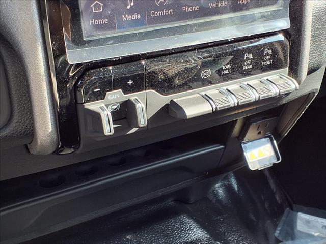 2026 Ram 3500 Tradesman Crew Cab 4x4 8' Box