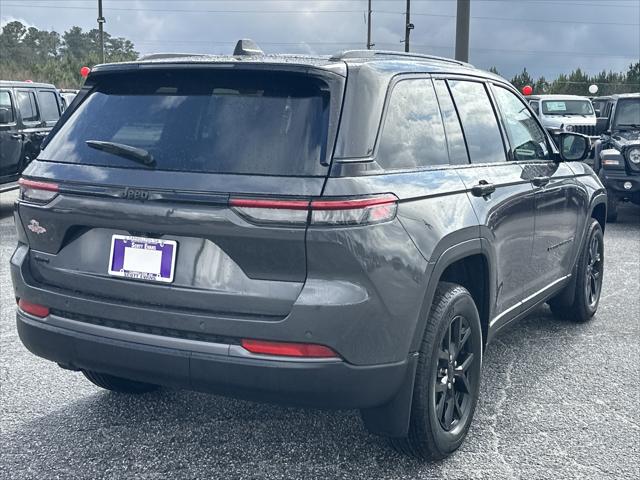 2026 Jeep Grand Cherokee Altitude 4x4