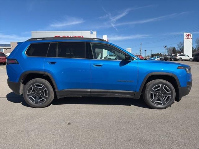 2026 Jeep Cherokee CHEROKEE LAREDO 4X4
