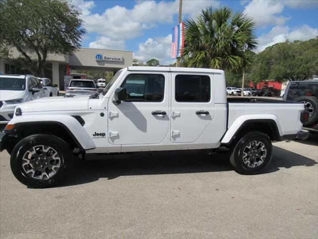 2026 Jeep Gladiator GLADIATOR SAHARA 4X4