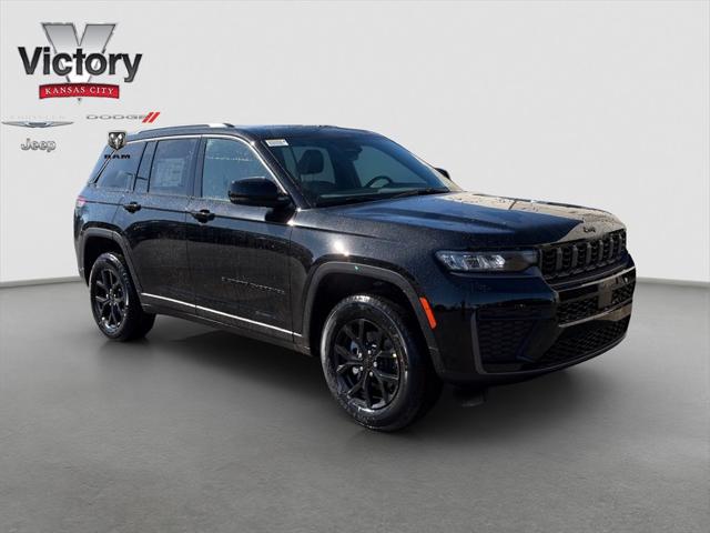 2026 Jeep Grand Cherokee GRAND CHEROKEE LAREDO ALTITUDE 4X4 2026 Jeep Grand Cherokee GRAND CHEROKEE LAREDO ALTITUDE 4X4