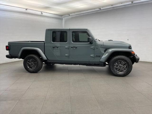 2026 Jeep Gladiator GLADIATOR SPORT S 4X4 2026 Jeep Gladiator GLADIATOR SPORT S 4X4
