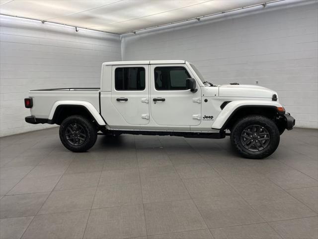 2026 Jeep Gladiator GLADIATOR SPORT S 4X4 2026 Jeep Gladiator GLADIATOR SPORT S 4X4