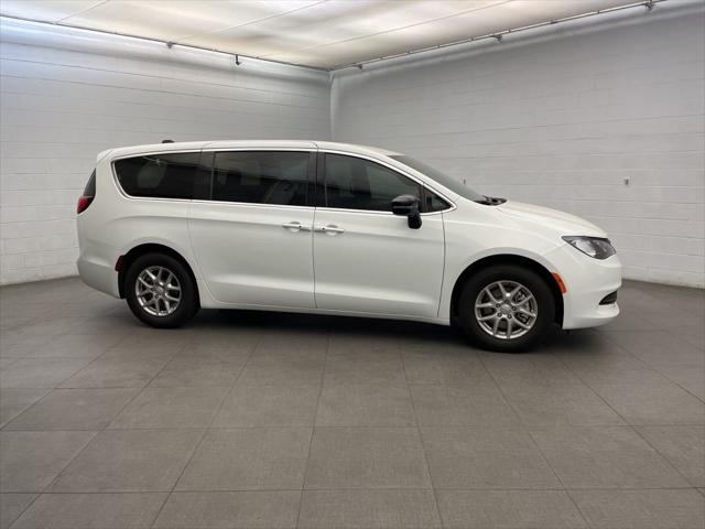 2026 Chrysler Voyager VOYAGER LX