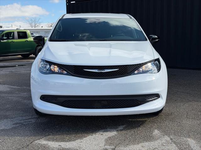 2026 Chrysler Voyager VOYAGER LX
