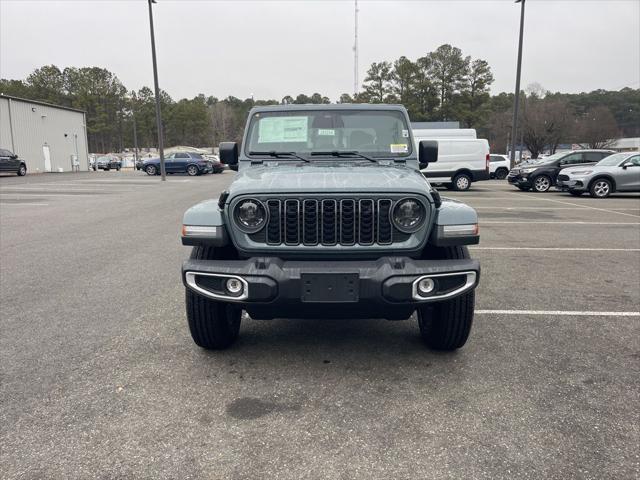 2026 Jeep Gladiator GLADIATOR SAHARA 4X4