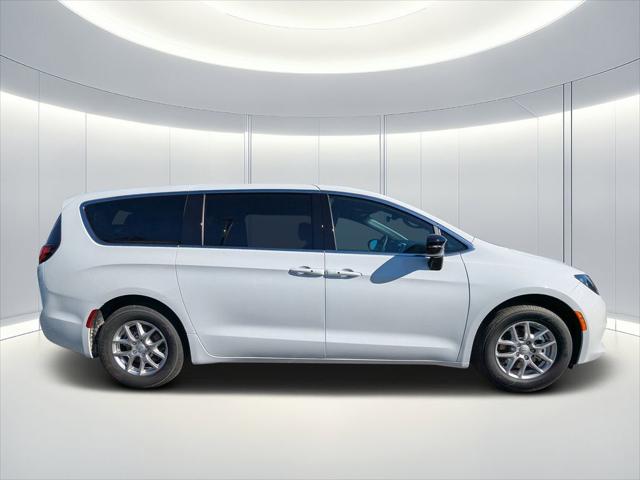 2026 Chrysler Voyager VOYAGER LX