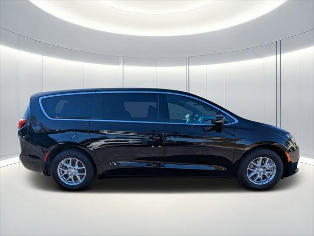 2026 Chrysler Voyager VOYAGER LX