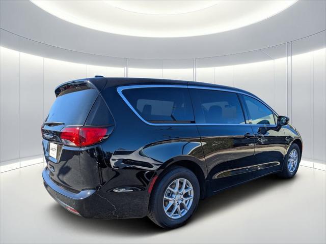 2026 Chrysler Voyager VOYAGER LX