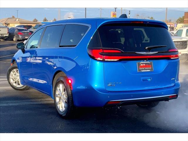 2026 Chrysler Pacifica PACIFICA SELECT AWD