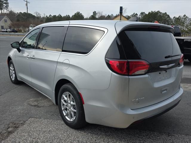 2026 Chrysler Voyager LX