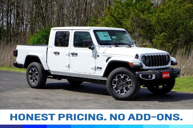 2026 Jeep Gladiator GLADIATOR SAHARA 4X4