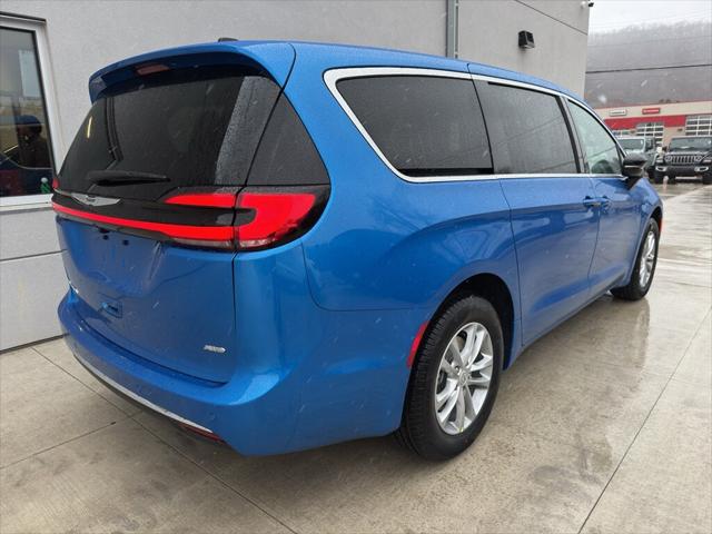 2026 Chrysler Pacifica PACIFICA SELECT AWD