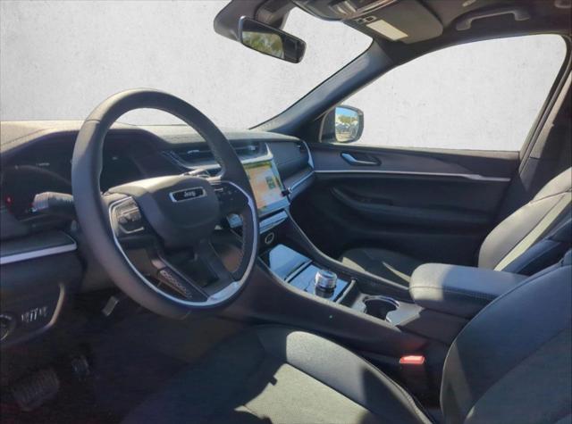 2026 Jeep Grand Cherokee GRAND CHEROKEE LAREDO ALTITUDE 4X2