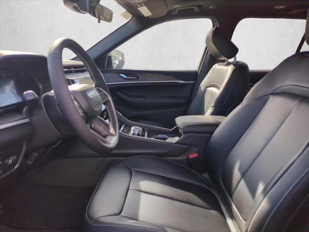 2026 Jeep Grand Cherokee Limited 4x2