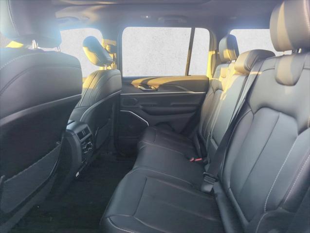 2026 Jeep Grand Cherokee Limited 4x2