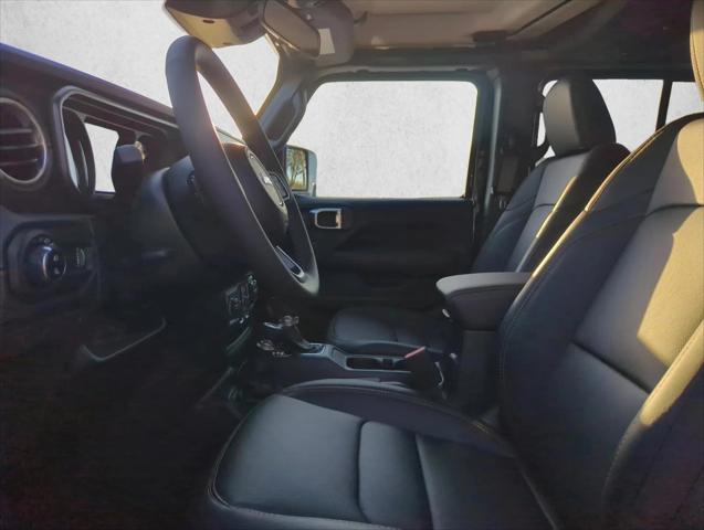 2026 Jeep Gladiator GLADIATOR SAHARA 4X4 2026 Jeep Gladiator GLADIATOR SAHARA 4X4