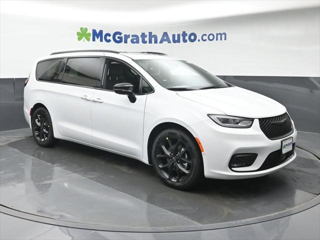 2026 Chrysler Pacifica PACIFICA LIMITED 2026 Chrysler Pacifica PACIFICA LIMITED