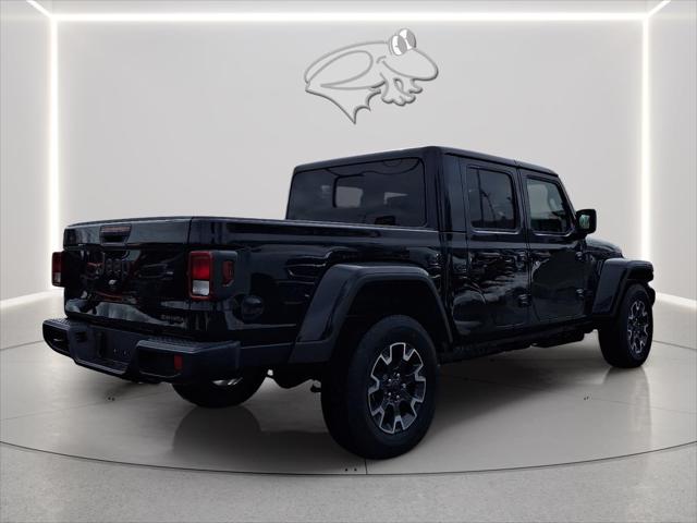 2026 Jeep Gladiator GLADIATOR SAHARA 4X4