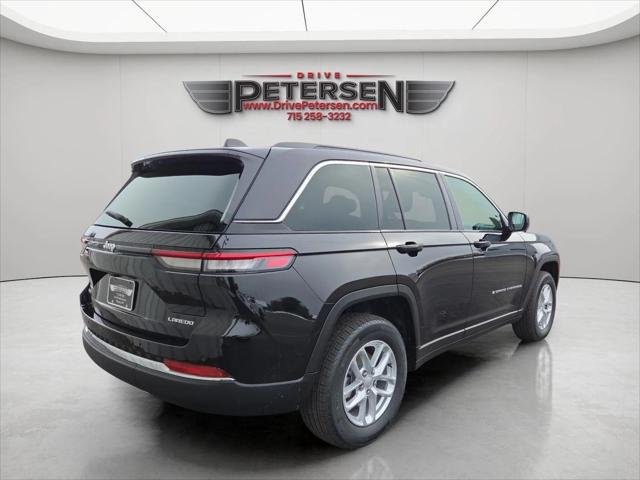 2026 Jeep Grand Cherokee GRAND CHEROKEE LAREDO X 4X4