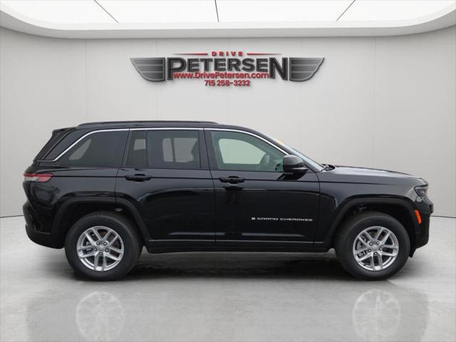 2026 Jeep Grand Cherokee GRAND CHEROKEE LAREDO X 4X4