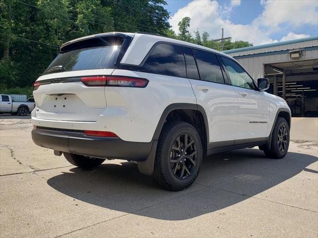 2026 Jeep Grand Cherokee GRAND CHEROKEE LAREDO ALTITUDE 4X4 2026 Jeep Grand Cherokee GRAND CHEROKEE LAREDO ALTITUDE 4X4