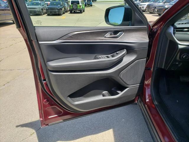 2026 Jeep Grand Cherokee Altitude 4x4