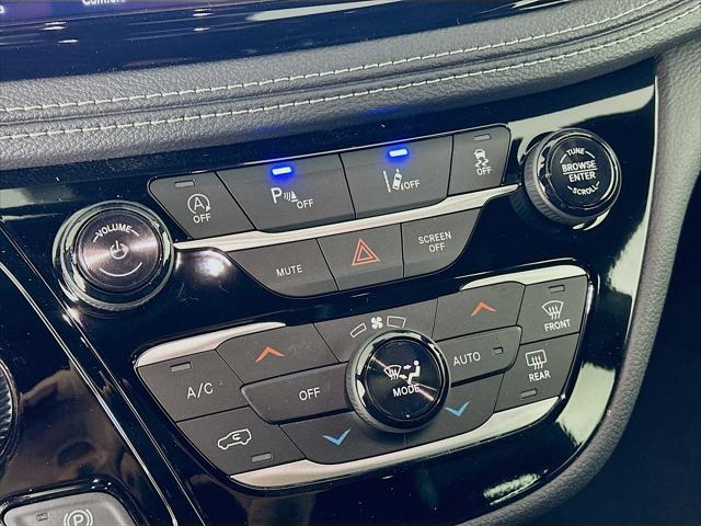 2026 Chrysler Pacifica Select AWD