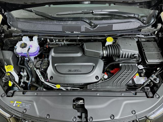 2026 Chrysler Pacifica Select AWD