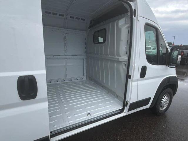 2026 Ram ProMaster Cargo Van Tradesman High Roof 159" WB w/Pass Seat