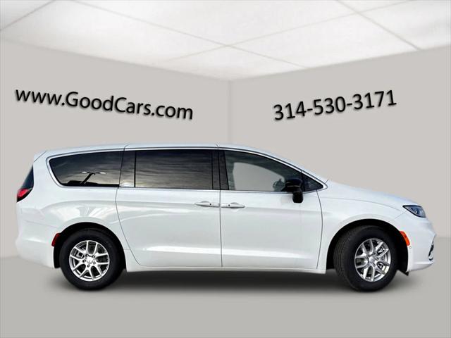 2026 Chrysler Pacifica PACIFICA SELECT