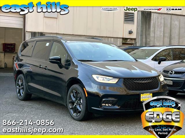 2026 Chrysler Pacifica Limited AWD for sale in Greenvale, NY