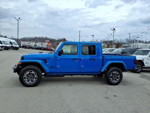 2026 Jeep Gladiator GLADIATOR SAHARA 4X4