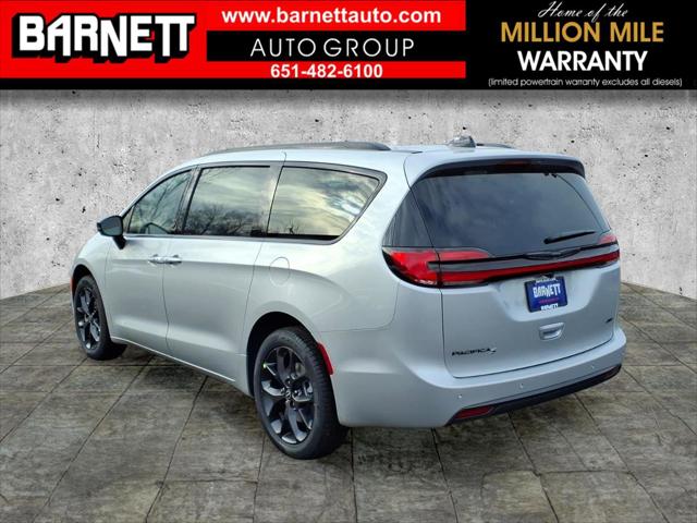 2026 Chrysler Pacifica PACIFICA SELECT AWD