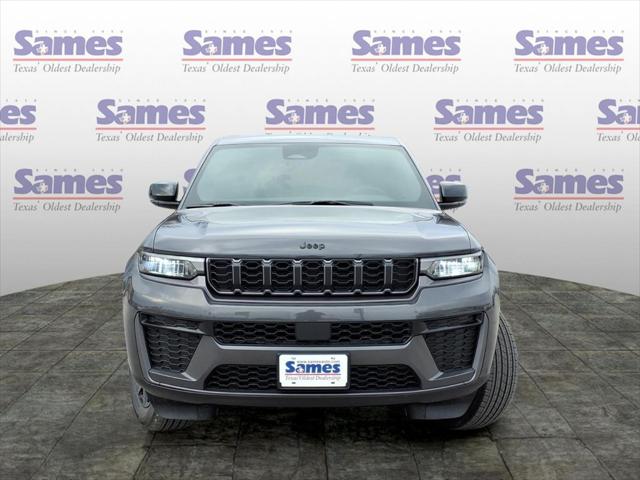 2026 Jeep Grand Cherokee GRAND CHEROKEE LAREDO ALTITUDE 4X2