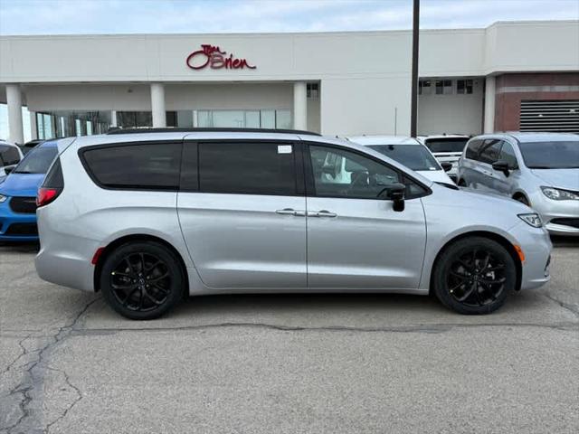 2026 Chrysler Pacifica PACIFICA LIMITED