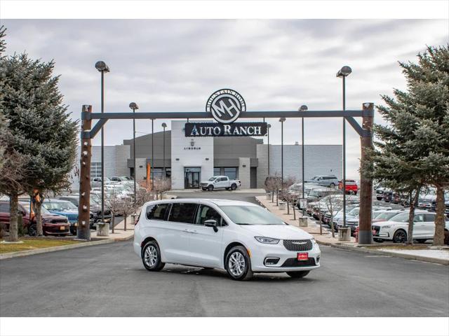 2026 Chrysler Pacifica PACIFICA SELECT AWD