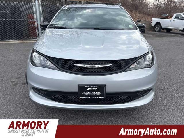 2026 Chrysler Voyager VOYAGER LX