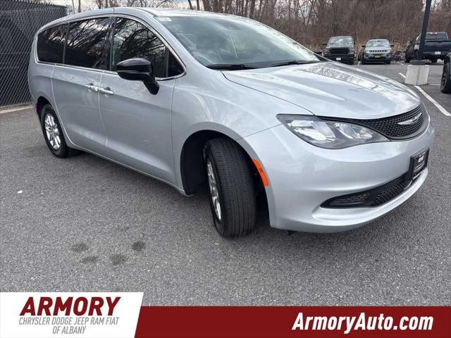 2026 Chrysler Voyager VOYAGER LX