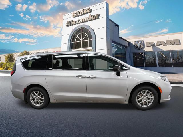 2026 Chrysler Pacifica PACIFICA SELECT