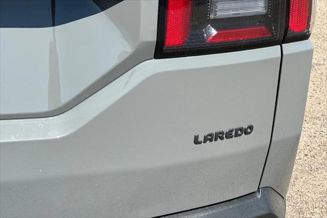 2026 Jeep Cherokee Laredo 4x4