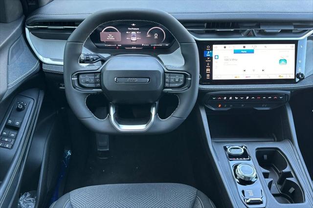 2026 Jeep Cherokee Laredo 4x4
