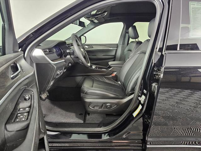 2026 Jeep Grand Cherokee Limited Reserve