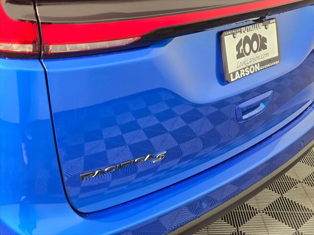2026 Chrysler Pacifica Select AWD
