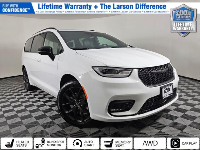 2026 Chrysler Pacifica PACIFICA SELECT AWD