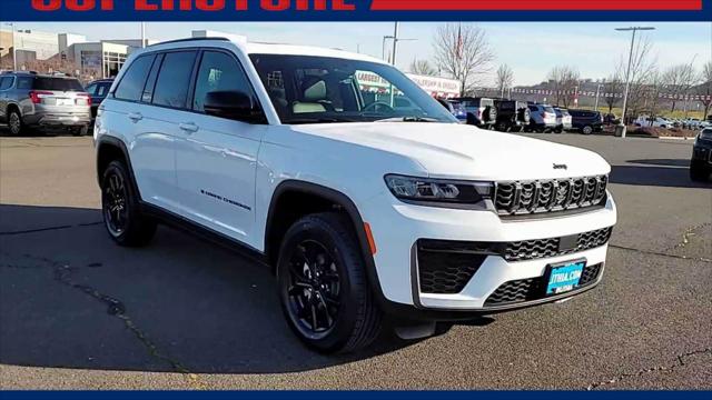 2026 Jeep Grand Cherokee GRAND CHEROKEE LAREDO ALTITUDE 4X4 2026 Jeep Grand Cherokee GRAND CHEROKEE LAREDO ALTITUDE 4X4