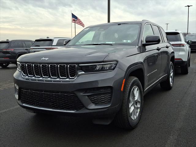 2026 Jeep Grand Cherokee GRAND CHEROKEE LAREDO X 4X4