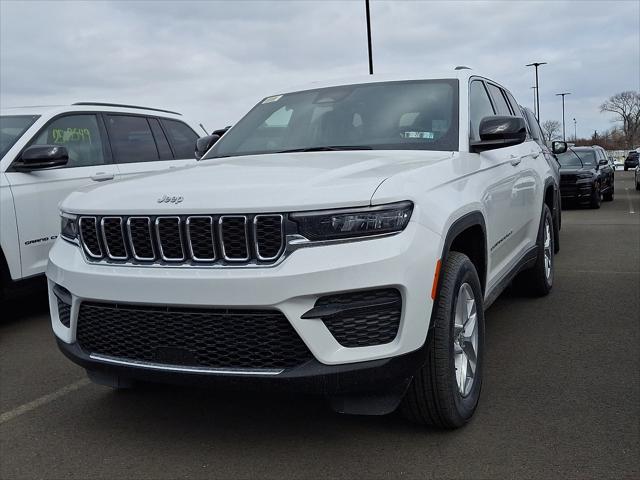 2026 Jeep Grand Cherokee GRAND CHEROKEE LAREDO X 4X4