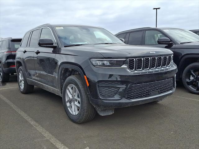 2026 Jeep Grand Cherokee GRAND CHEROKEE LAREDO X 4X4